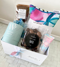 Load image into Gallery viewer, Beautiful Heat Pack Set Pamper Hamper Gift Box Large
