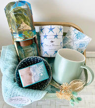 Load image into Gallery viewer, Coastal Hamptons Home Housewarming, Birthday, Gift Basket Hamper Large
