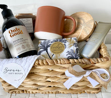 Load image into Gallery viewer, Coastal Palms Natural Set Hamper Gift Basket Large
