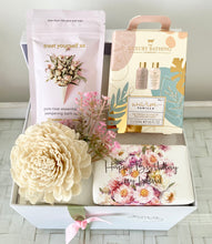 Load image into Gallery viewer, Happy Birthday To My Friend Female Pamper Hamper Gift Box Medium
