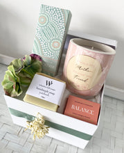 Load image into Gallery viewer, Mother Candle Gift Box Pamper Hamper Set Large
