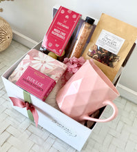 Load image into Gallery viewer, Pretty Female Gift Box Pamper Hamper Large
