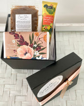 Load image into Gallery viewer, Thanks So Much  Cute Affordable Pretty Gift Box Set Small
