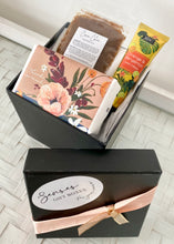 Load image into Gallery viewer, Thanks So Much  Cute Affordable Pretty Gift Box Set Small
